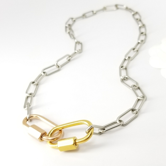 SueSue Jewelry - NWT Stainless Steel Carabiners Choker Lariat